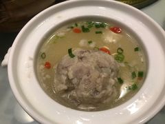 狮子头-東舍食唐精品陕菜馆