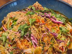 石河子凉皮-耶里夏丽·丝路新疆菜·清真食品(徐汇南丹东路臻选店)