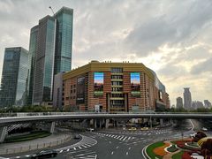 -陆家嘴空中步行连廊