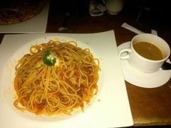 蒜香吞拿鱼面-雕刻时光咖啡馆(北航店)