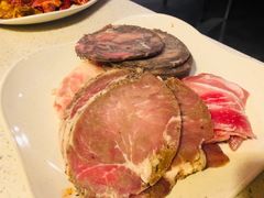 -佰烧海鲜烤肉火锅自助(世茂国际广场店)