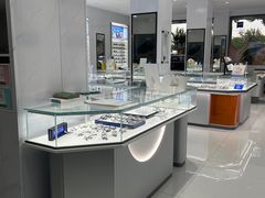-光明眼镜·蔡司授权(徐泾店)