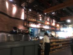 -I HOLIC艾豪丽披萨(KKone店)