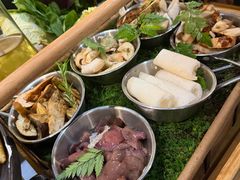 -一朵菌·野生菌探索家火锅(南亚店)