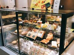 面包甜点陈列柜-星巴克臻选(北京蓝色港湾RO店)