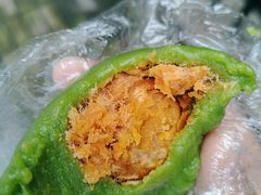 蛋黄肉松青团-许阿姨糕团店(南京总店)