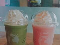 夏日桃桃冰-瑞幸咖啡(第一城店)