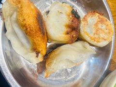 -黄阿姨锅贴大王(万航渡路店)