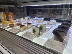 -Fridi Patisserie Cafe