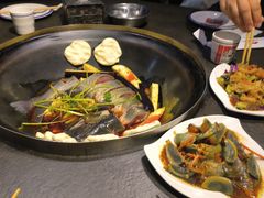 -缘福乡村铁锅炖民宿(八达岭店)