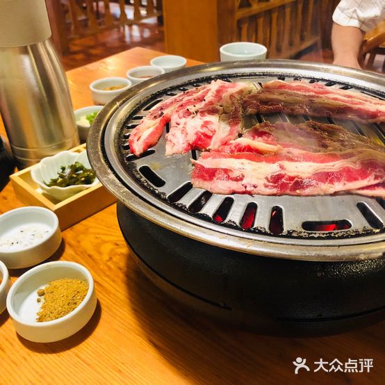 牛肆宽炉炭火烤肉·韩国料理(城市传媒广场店)