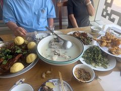 -美顺香食府鱼头老店(雪野湖店)