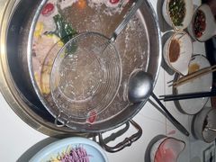 -牛人日志·鲜牛肉骨汤火锅(万科里瑧店)