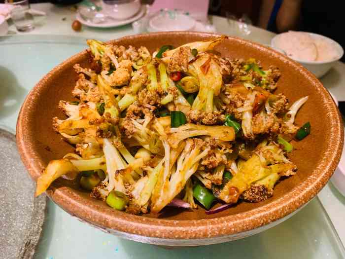 红尖椒食府(南花园店)-"比较正宗的川菜,出差期间的食堂,有专门的.