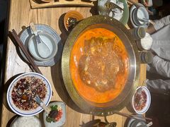 -野山舂·贵州现舂酸汤牛肉(东山店)