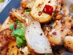 馋嘴香锅牛蛙-佬肥猫(国华广场店)