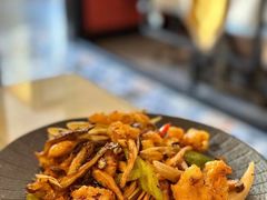 -玖月时尚泰式餐厅