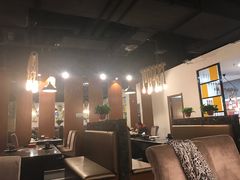 大堂-鸡遇虾煲干锅火锅(小寨金莎店)