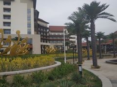 -齐河孔雀王温泉酒店·金孔雀自助百汇