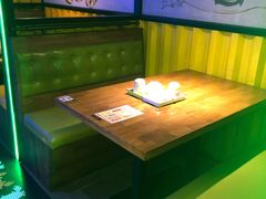 卡座-胖哥俩肉蟹煲(虹口龙之梦店)
