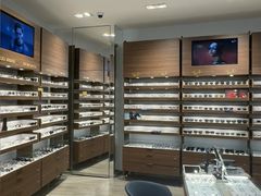 -LensCrafters亮视点(港汇恒隆广场店)