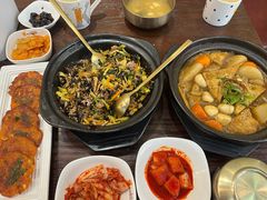 -釜山豚骨汤饭(芝罘万达广场店)