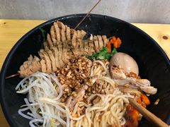 口水鸡拌面-两勺子一碗口水鸡拌面