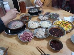 三鲜砂锅-汝萍传统蘸水菜(春华路总店)