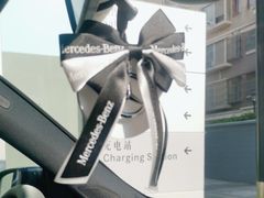 -上海星瀚奔驰4S店(红柳路店)