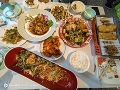 -嗨辣小聚·盘锦河蟹·海鲜烧烤龙虾(盘锦十年好店)