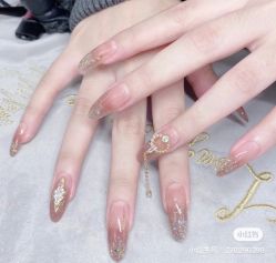 -Pink You美甲洗眉纹绣定制中心