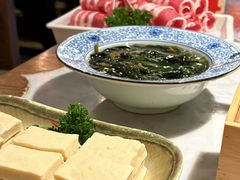 -尚尚仙·酸汤猪手·猪肚鸡火锅(华联万柳购物中心店)