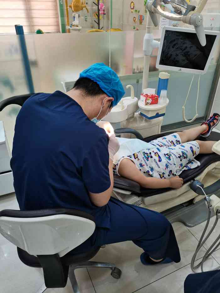 雅尔口腔连锁(西湖道店)-"位置相对来说比较不好找.找到地方后去到前.