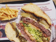 -The Habit Burger Grill 哈比特汉堡(爱琴海店)