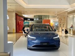 -王府井百货熙地港店