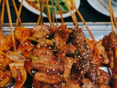 -烤满分·东北烧烤(首经贸店)