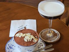 -Café Monson