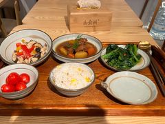 -山食间·中式营养轻餐(保利时光里店)