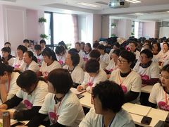 -爱月宝月嫂·育儿嫂(哈尔滨总店)