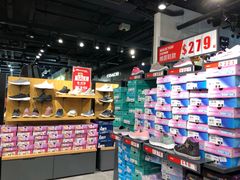 -东荟城名店仓