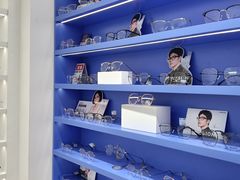 -美式眼镜·授权蔡司.依视路.尼康.豪雅.明月(南翔印象城店)