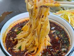 -伊穆祥牛肉面总店·清真