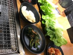 -肉甲韩国木炭烤肉(新壹街1店)