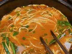 -银米·云南传统过桥米线(双廊黑金冠店)