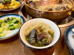 蘸碟-岳记兴隆·青城腊排铜火锅(融创店)