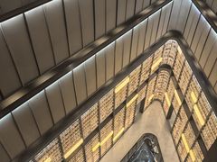-上海虹桥中心爱琴海亚朵S酒店