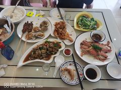 -覃记海鲜美食餐厅