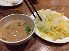 水爆粉丝白菜-清真吴记门钉肉饼·喜多利