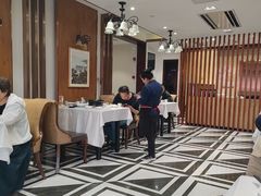 -老人和饭店(淮海中路店)