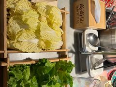 -尚尚仙·酸汤猪手·猪肚鸡火锅(华联万柳购物中心店)